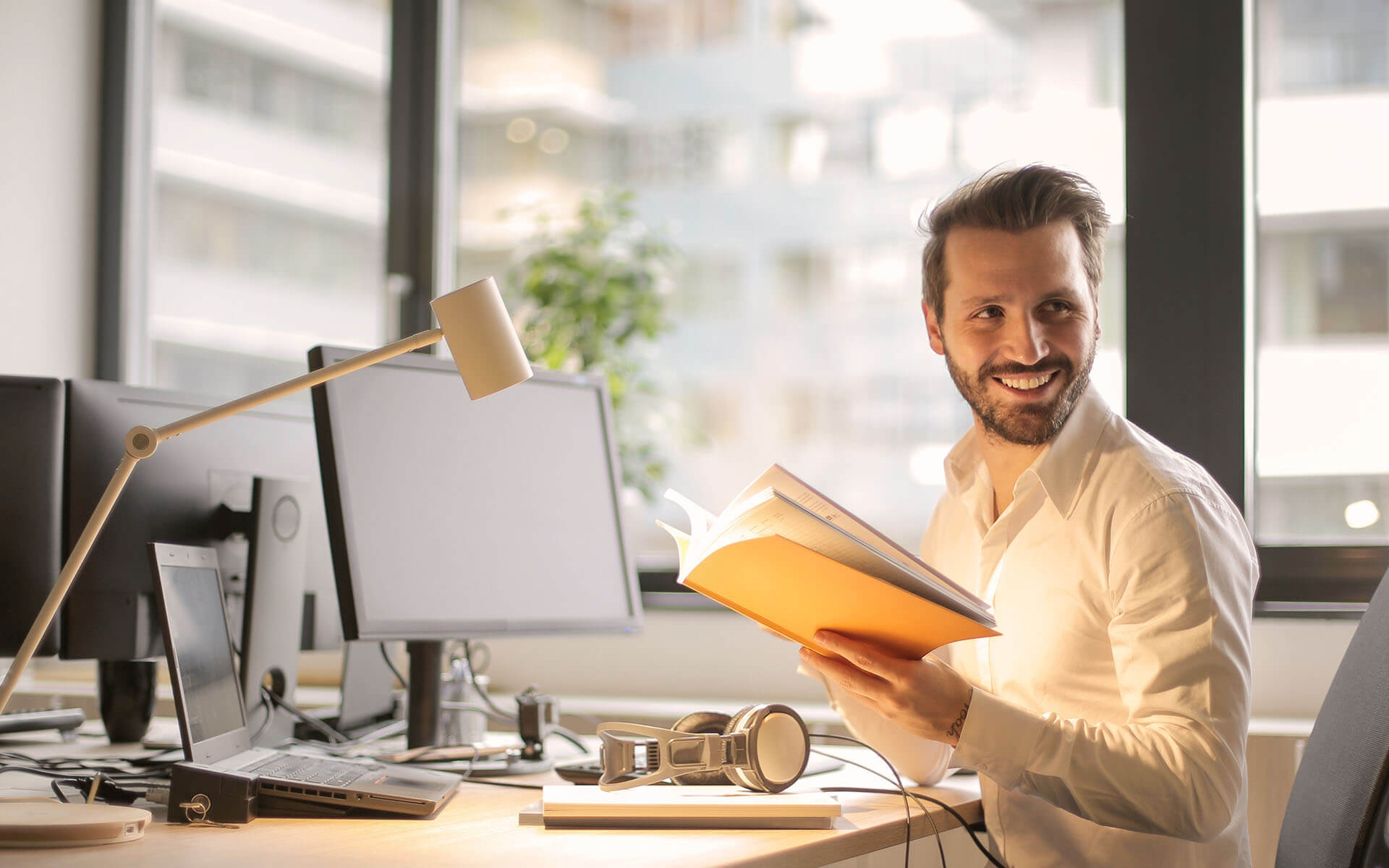 افضل عروض المنح الدراسية لدينا